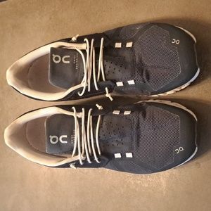 On Cloud Running shoes Color Blue Size 10.5 US